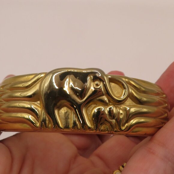 Vintage Elephant Bracelet Gold Tone - Picture 5 of 14